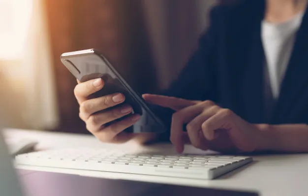 Najczęstsze usterki telefonów: Przyczyny i sposoby naprawy