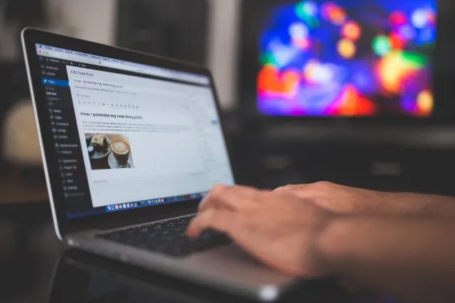 Nowa bateria do laptopa: Oryginał czy zamiennik? Co wybrać?