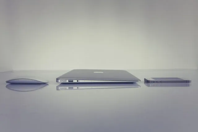 Serwis Macbook - co warto wiedzieć na temat naprawy sprzętu z jabłkiem w logo?