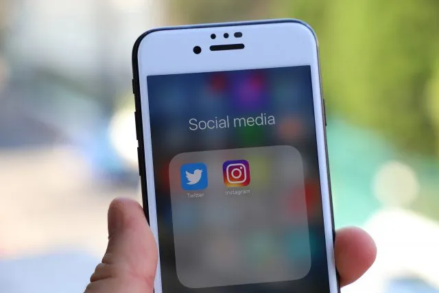 Oferty pracy w social mediach: Czy warto w nie inwestować?